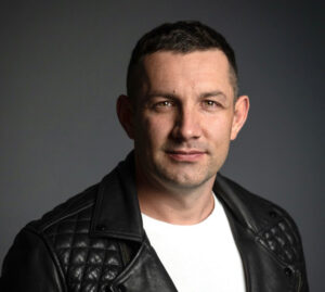 Dmytro Izvoznikov