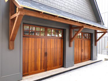 Overlay Carriage House